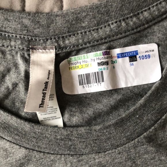 NWOT- Thread Tank Graphic Short Sleeved Tee - Picture 6 of 7